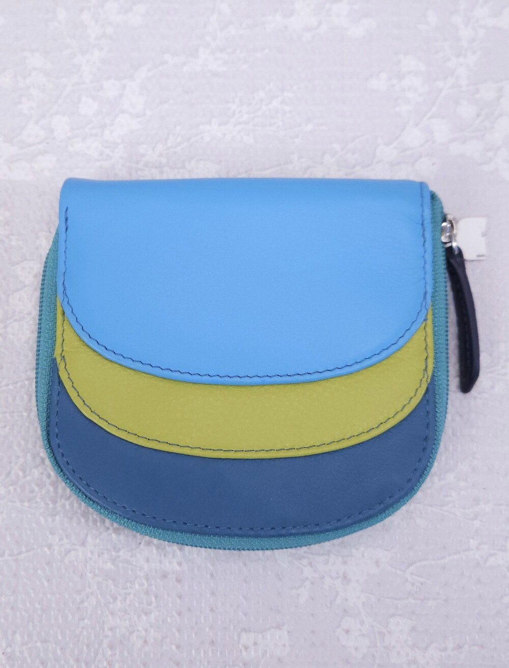 ili New York Mini Dome Wallet New! NWOT
